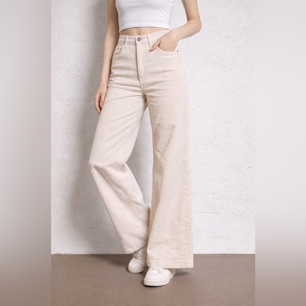 Hollister Women's High Rise Jeans - Cream